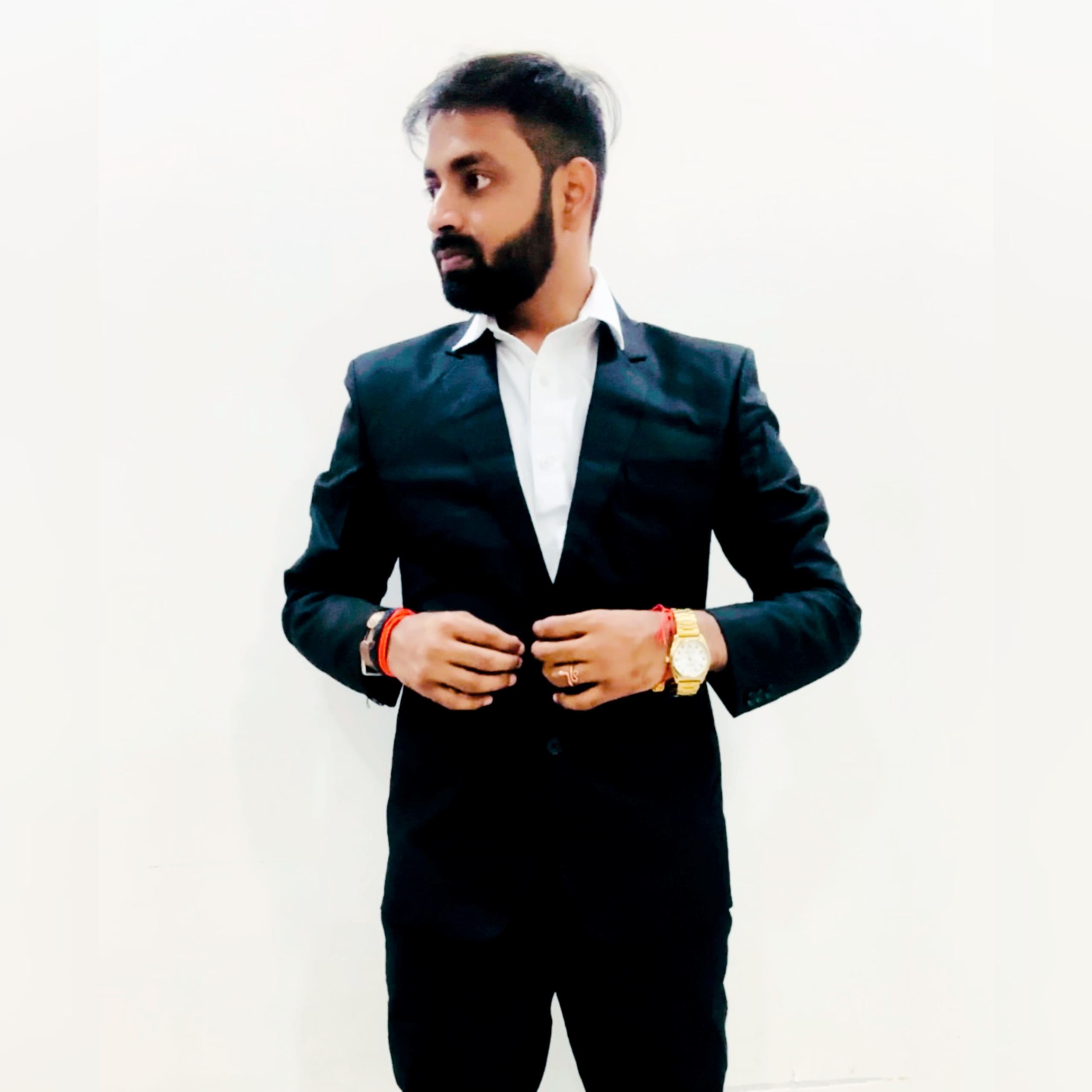 A photo of Priyanshu, a tutor from Indiana Institute of Technology
