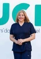 Online Chemistry 2 tutor named Liza