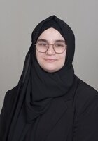 Sapporo College and University Admissions tutor named Nesreen