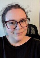 Online Phonics tutor named Danielle