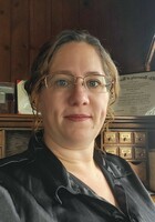 Online Supply Chain Management tutor named Trista
