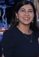 Online Music tutor named Zahra