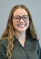 Online Series 24 tutor named Andrea