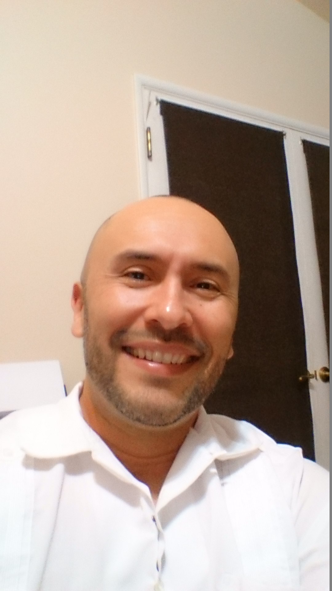 A photo of Elias, a tutor from Northeastern Illinois University
