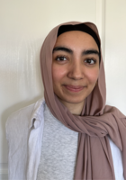 A photo of Rohma, a tutor from University of Calgary
