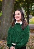 Online Grade 12 Chemistry tutor named Alexia