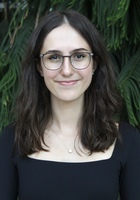 A photo of Laura, a tutor from McMaster University
