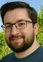 A photo of Aaron Robert, a tutor from Full Sail University