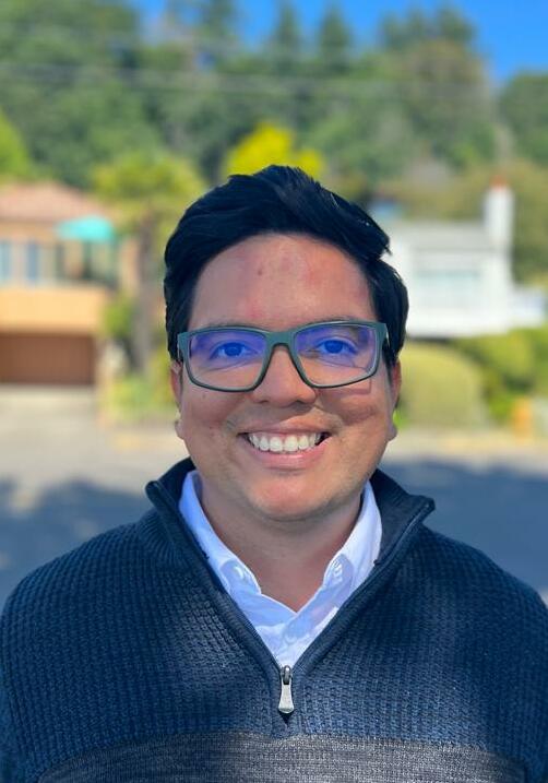 Burnaby Spanish tutor named Luis Burnaby Spanish tutor named Luis