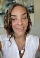 A photo of Nicole, a tutor from Université du Québec à Montréal