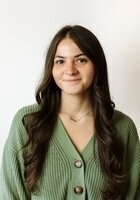 Online Elementary School English tutor named Isabella