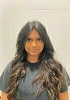 A photo of Harini, a tutor from University of Alberta