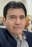 Online Managerial Accounting tutor named Roberto