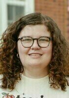A photo of Brianna, a tutor from Winthrop University