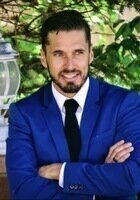 Online Conversational Italian tutor named Trevor