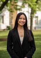 A photo of Mai Khuyen, a tutor from Emory University