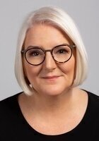 A photo of Lorna, a tutor from University of Pennsylvania