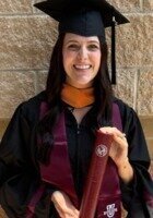 A photo of Nicole, a tutor from Texas A&M International University
