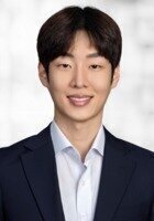 Online Korean tutor named Tae Hee