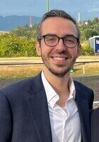 A photo of Evan, a tutor from University of Toronto