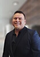 Online Marketing tutor named Curtis