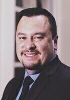 Online Graphic Design tutor named Derrick