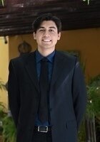 A photo of Nahum, a tutor from Universidad Vizcaya de las Americas