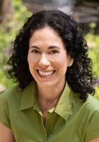 A photo of Tracy, a tutor from Yale University