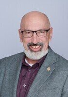 Online Ethics tutor named Robert