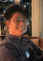 A photo of Elijah, a tutor from University of Chicago