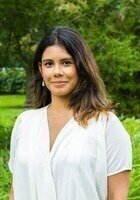 Online IB Environmental Systems and Societies tutor named Esther