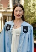 A photo of Mirabella, a tutor from Barnard College