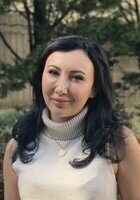 Online Poetry tutor named Sara