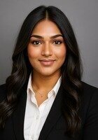 A photo of Siri Chatradi, a tutor from Virginia Polytechnic Institute and State University