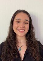 Online 11th Grade Writing tutor named Alexa