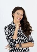 Online Web Development tutor named Samantha