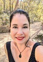 Online Digital Media tutor named Caryn