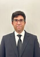 A photo of Micaiah, a tutor from Northwestern College