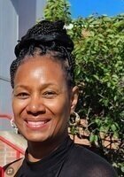 A photo of Lisa, a tutor from Mount Saint Mary College